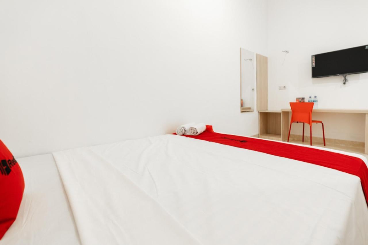 Reddoorz @ Graha Cemerlang Maros ماكاسار المظهر الخارجي الصورة