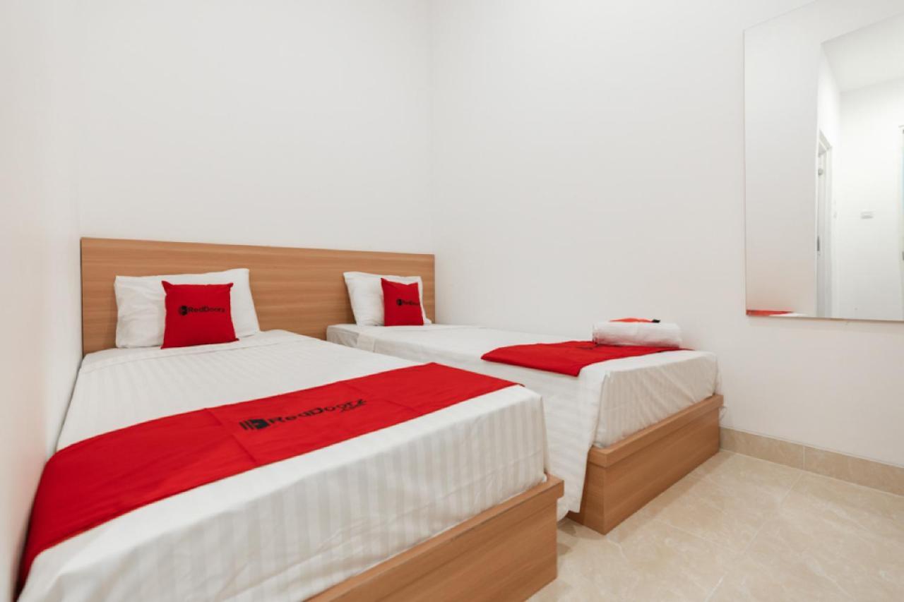 Reddoorz @ Graha Cemerlang Maros ماكاسار المظهر الخارجي الصورة